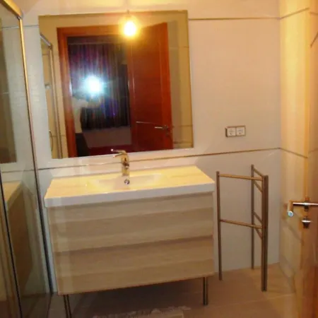 - 2 Bedrooms With Pool Young People Group Not Allowed - 07522 * Lloret de Mar